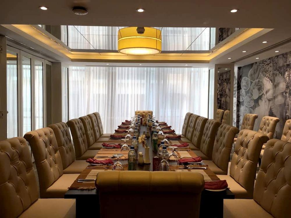 Grace 21 Smart Hotel Dhaka Bagian luar foto