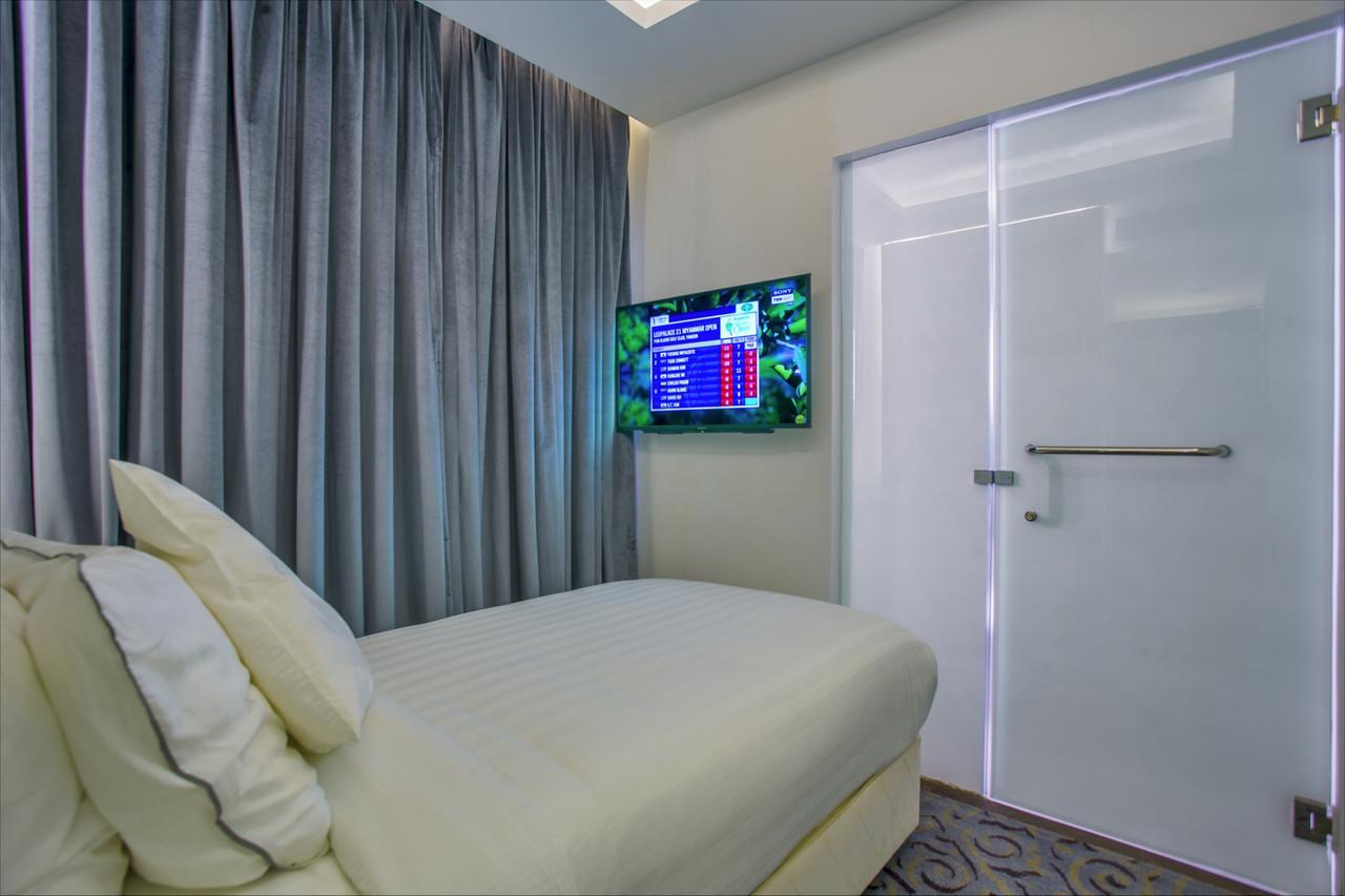 Grace 21 Smart Hotel Dhaka Bagian luar foto